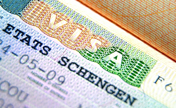 в ЕС опровергли сообщения об аннулировании шенгенских виз у россиян, посетивших Крым